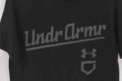 Men’s Under Armour Baseball Script T-Shirt in Black and Pitch Grey Size Medium
