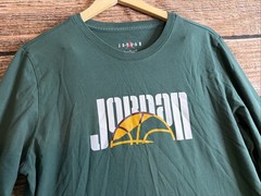 READ- Jordan Shirt Mens Large Green Crewneck Graphic Jumpman Logo Spellout Net