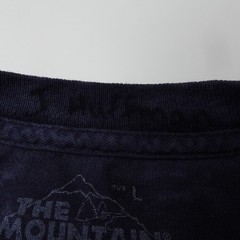 The Mountain Wolf Snowy T-shirt Blue Find 13 Wolves Snow Scene Large Long Sleeve