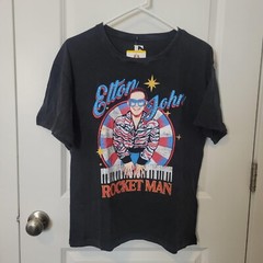 New ELTON JOHN / ROCKET MAN Retro Trendy Graphic T-Shirt Concert – MEDIUM Shirt