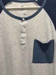 On The Byas Men’s Large Shirt White With Specs Dark Blue Sleeves Pocket Buttons