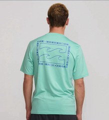 Billabong Men’s XL CrayonWave Loose Fit UPF 50+ Short Sleeve Surf Tee UV SURF