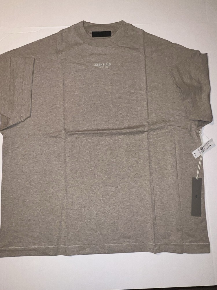 Essentials FOG Core Heather Tshirt Size M NWT. SOLD OUT ONLINE!