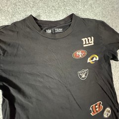 NFL Team Apparel T-Shirt XS Black Mens All Team Logo Distressed Relaxed