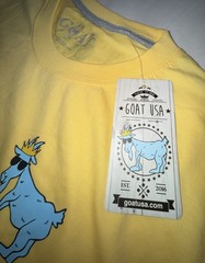 Men’s GOAT USA T-shirt Size Lg Yellow Short Sleeve