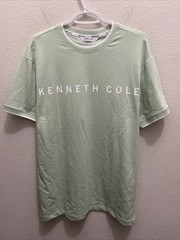 Kenneth Cole Men’s XL Green Short Sleeve Crew Neck Chest Text Logo T-shirt NWT