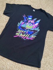 Official Hazbin Hotel (MEDIUM) ALASTOR “Just Smile” SHIRT M Limited Shark Robot