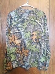 Mossy Oak Long Sleeve Camoflauge T-Shirt Front Pocket Shirt Size XL/XG (46-48)