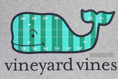 NWT Vineyard Vines Men SS Pocket Crew Tee T-Shirt “FOOTBALL FIELD WHALE EDITION”