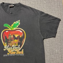 Vintage 90s New York New York Hotel Casino T Shirt XL Las Vegas Skyline USA Tag