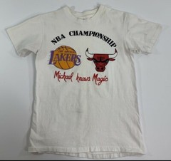 Vintage 90s NBA Chicago Bulls, Lakers Champion Hanes T Shirt Size Medium USA