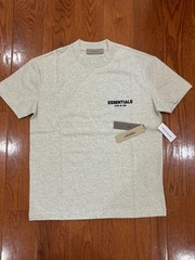 Essentials Set T-shirt and Short in Light Oatmeal (size L)