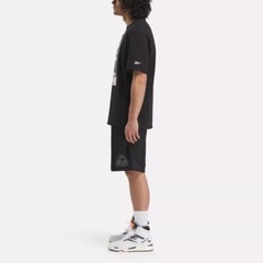 Reebok XL Men’s T-Shirt Black White Retro Pump Invention Lifestyle Cotton NWT
