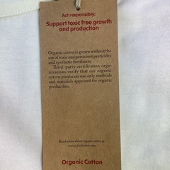 Fjallraven Mens Logo Pocket T-Shirt Eggshell Cream Organic Cotton Size L NWT