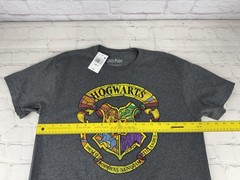 New Universal Studios Wizarding World Harry Potter Hogwarts T-Shirt Men’s Medium
