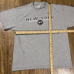 Vintage New York Shirt Mens Large Gray NY Boroughs Graphic Tee Delta Pro Weight