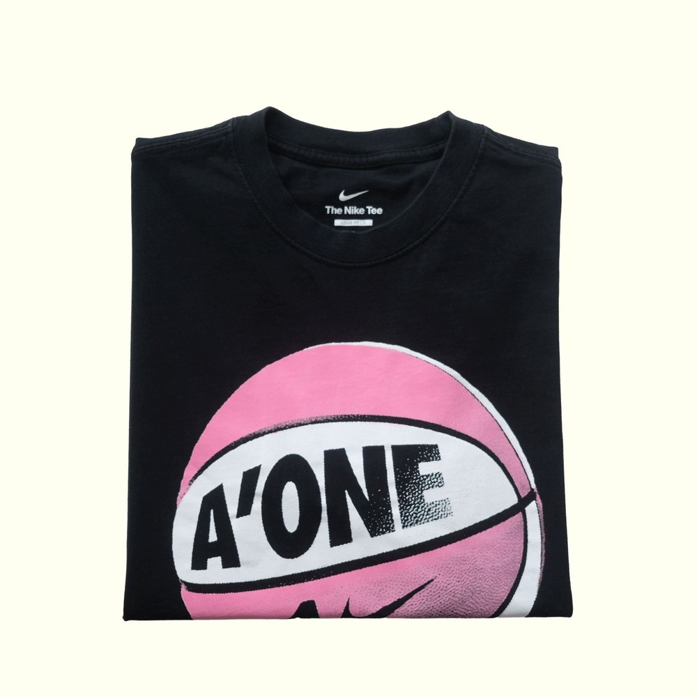 WNBA NIKE AJA WILSON LAS VEGAS ACES BASKETBALL A’ONE GRAPHIC 2025 T SHIRT SZ S