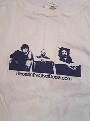 Bay Island Sportswear unisex M White T-Shirt Zion I & Grouch Heroes In The City