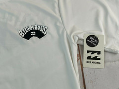 Billabong Mens Short Sleeve Surf Shirt UPF50 Sun Protection Size Small NWT White