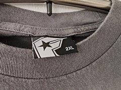 Vintage y2k Famouse Star And Strap Big Logo T Shirt