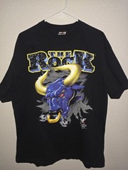 Vintage 2000 (WWF) t-shirt Of Dwayne “The Rock” Johnson on a black cotton tee.