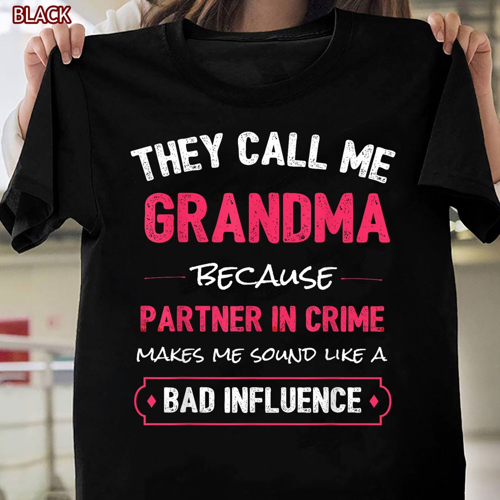 Funny Grandma Shirt – Grandma Partner In Crime T-Shirt Gift for Grandmothers