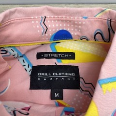 NWT 90s Inspired Button Up Drill Clothing Co Unisex T Shirt Pink 90% Polyester M