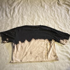 No Boundaries Cropped XS Black/Cream Color Tie-Dye Heart Graphic Tee