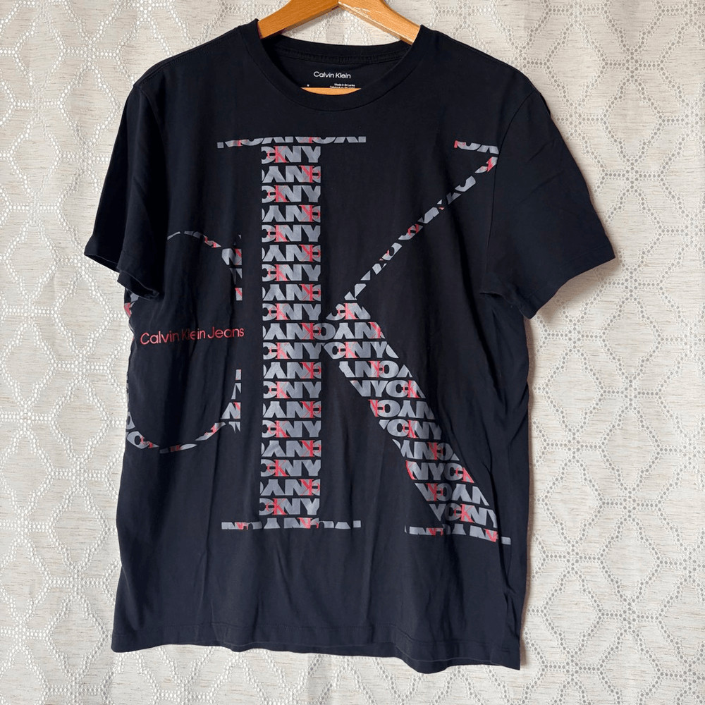 Calvin Klein M Black Tee Shirt Crewneck Top Preppy Sporty Luxury Casual Classic