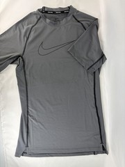 Nike Pro Dri-Fit Slim Fit Shirt Mens Small Gray Short Sleeve Stretch DD1982-068