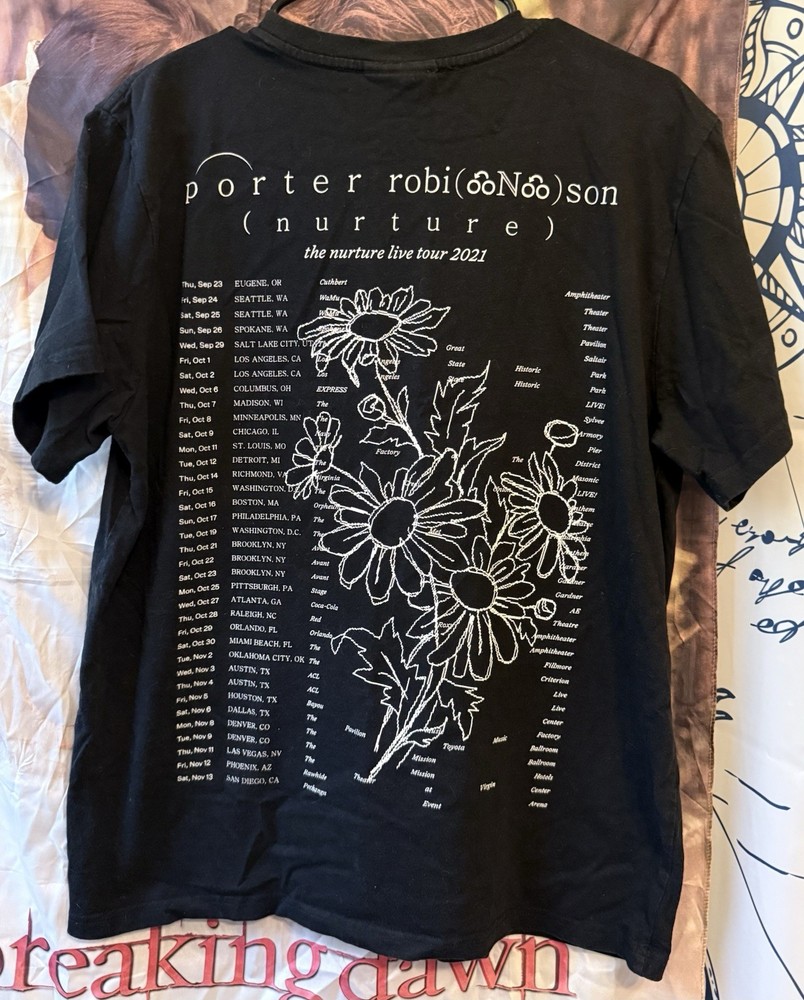 Porter Robinson Nurture 2021 tour T-shirt Mens Medium EDM Electro House Dubstep
