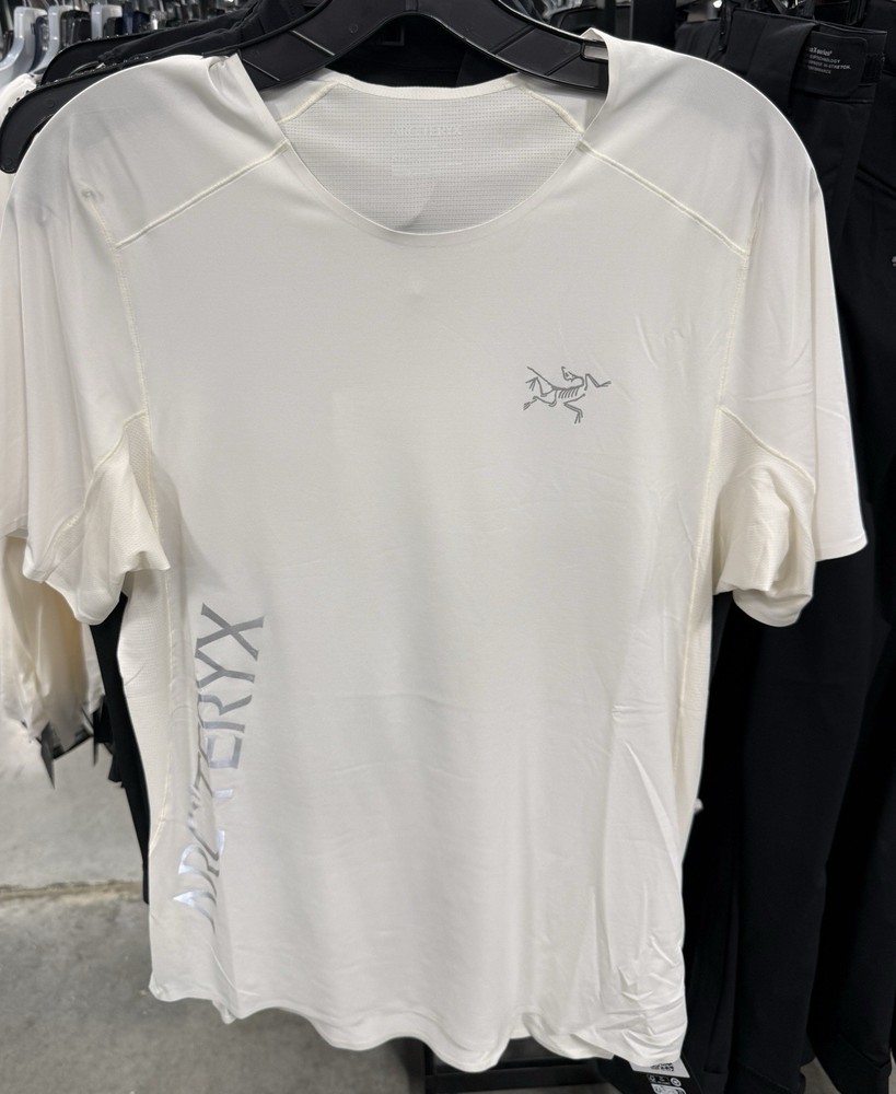 Arc’teryx Norvan Downword Logo SS Tee Arctic Silk Size Large NWT NEW