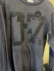 Y2K Univ Of Hawaii gray long sleeve henley w/ year 07 On J. America Label Sz. L