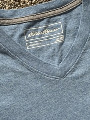 Eddie Bauer Men M Blue V-Neck Short Sleeve T-Shirt