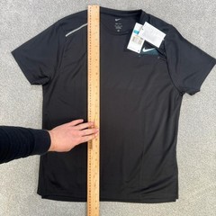 Nike Miler Men Short-Sleeve Graphic Running Top T-Shirt Black Small HV3997-010 M