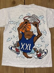 Vintage 1993 Taz Basketball T Shirt Looney Tunes Double Sided USA Large