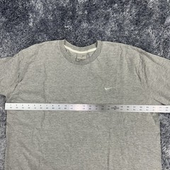 Vintage Nike Shirt Adult XXL Gray Embroidered Swoosh Logo Tee Y2K Casual Men 2XL