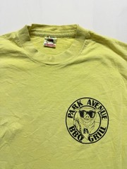 Vintage 90s Fruit of the loom Park Ave BBQ Grill T-Shirt Yellow Size M Tee USA