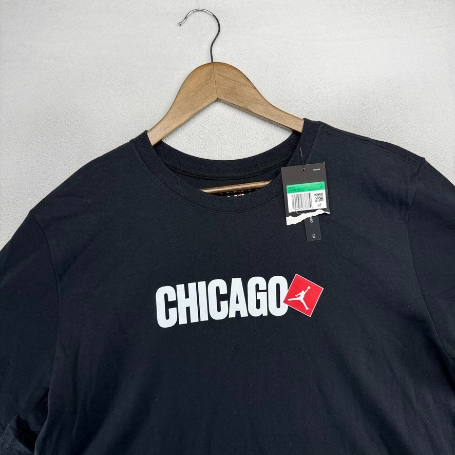 Jordan Shirt Men’s XL Black Air Chicago Spellout Graphic Jumpman Logo Crew NEW