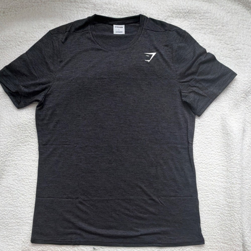 Gymshark Men’s Dark Gray Short Sleeve Logo T-Shirt Size L Crew Neck Knit
