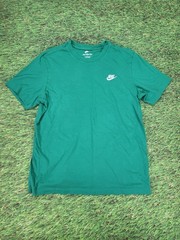 Men’s The Nike Tee Embroidered Logo Green Athletic T Shirt SZ Medium