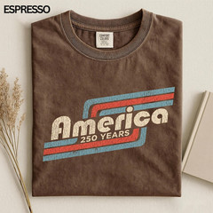 Patriotic 250 Years USA T-Shirt Vintage American Flag Independence Day Tee
