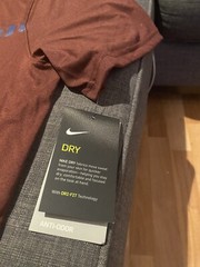 New! Nike Tee Dri-fit Swoosh Logo Trainning Anti-Odor Men Size Small CU8475-068