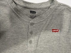 Levi’s Men’s Gray Waffle Knit Henley Long Sleeve T-Shirt Logo Buttons XL