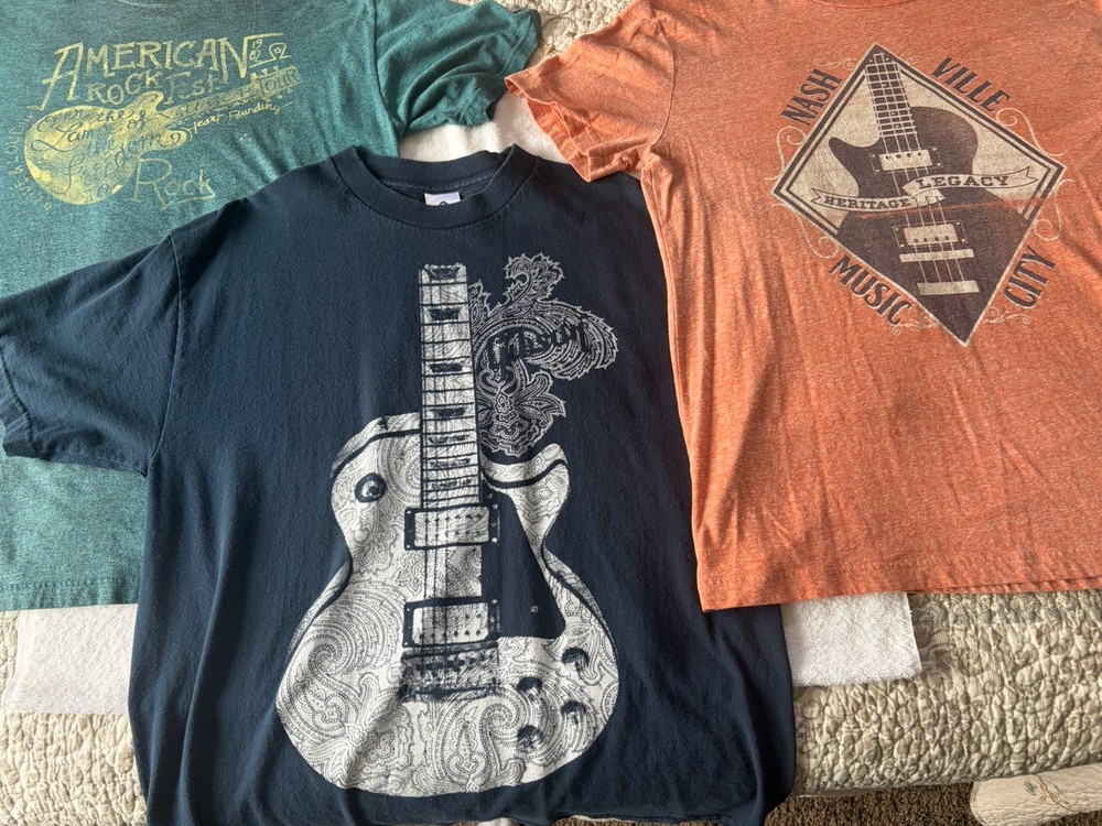 Nice Lot of 6 Assorted Guitar Themed Men’s T-Shirts. Size Large. See Photos.