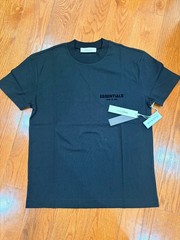 Essentials Set T-shirt and Short in BLack (size L)