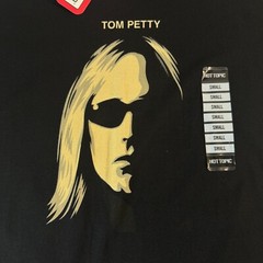 Tom Petty T-Shirt Size Small Black Guitarist Song Writer Artist Graphic Tee NEW