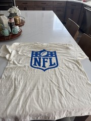 Bud Light Official Beer Sponsor NFL Short Sleeve T-Shirt Men’s XL Cream Tultex