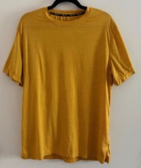 Gaiam Golden Yellow Crew Neck S/S T-Shirt Top Mens Large Athletic Casual Wear