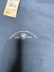 NWT Ariat Vaya Con Dios SS T-Shirt Blue Dusk Graphic Tee – Men’s Medium – READ